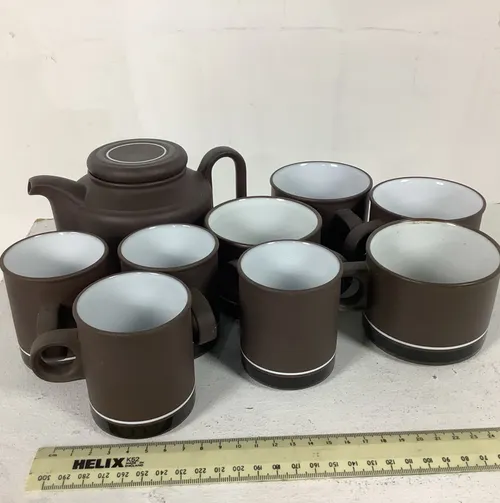 Matte Brown Hornsea Contrast Tea Set - Tea Pot and Mugs / Cups