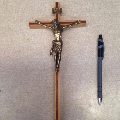 Two Tone Wooden Wall Hanging INRI Cross Crucifix With Gold Metal Jesus