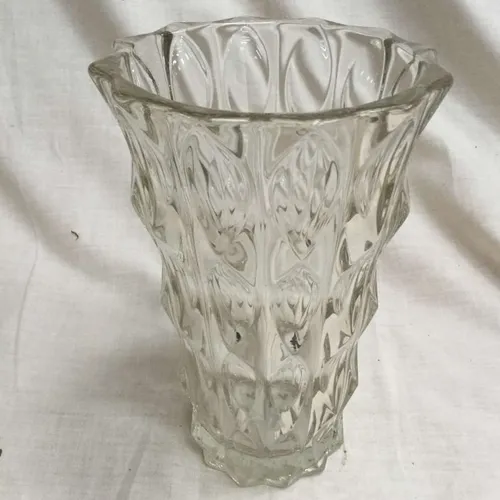Pointed clear glass vase