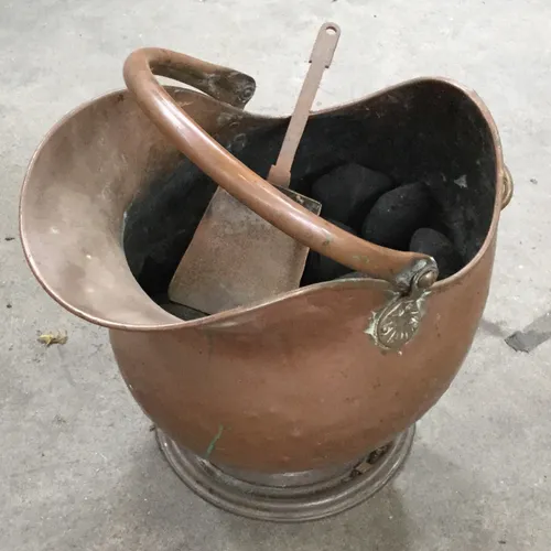 Coal bucket and coal (shovel separately)