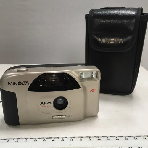 Minolta AF25 Camera