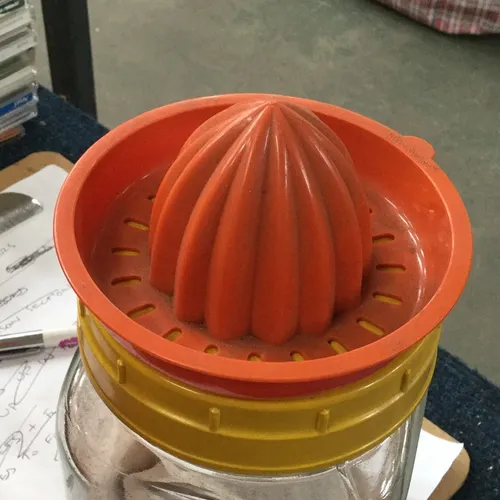 Period Orange Plastic Citrus Fruit Juicer 