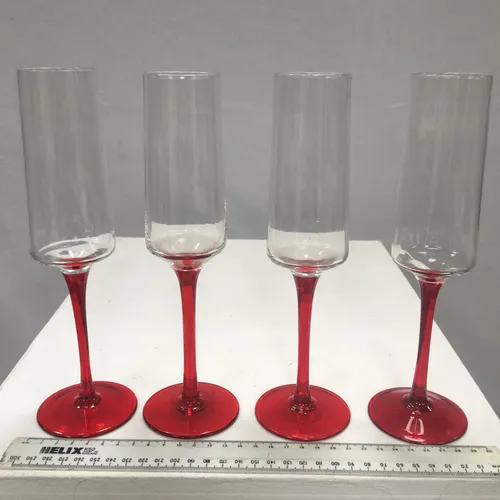 Set of 4 red stemmed champagne flute glass