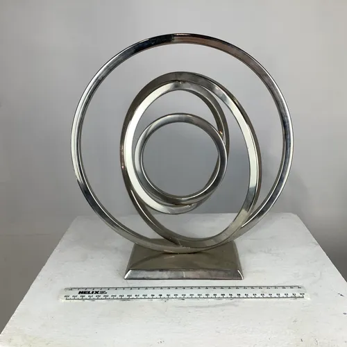 Large Metal “Circles” Ornament 