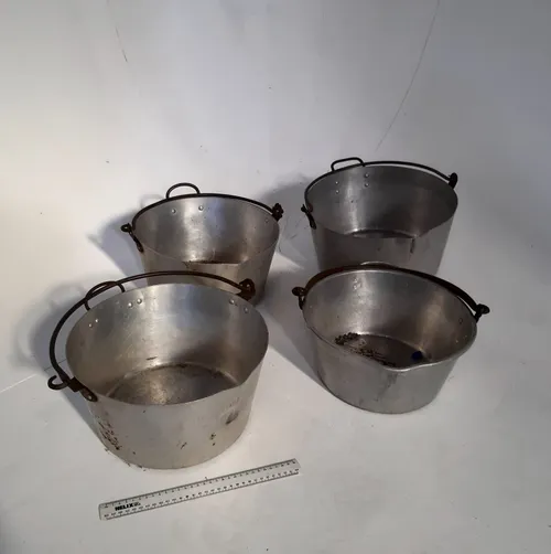 Metal bucket/jelly pan