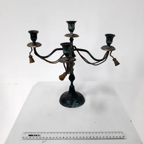 Candelabra with three arms and rope/tassels