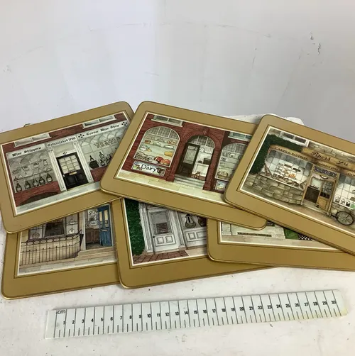 Clover Leaf Shop Front Picture Place Mats