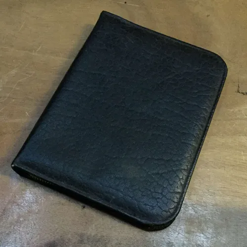 Black leather notebook/diary holder with zip