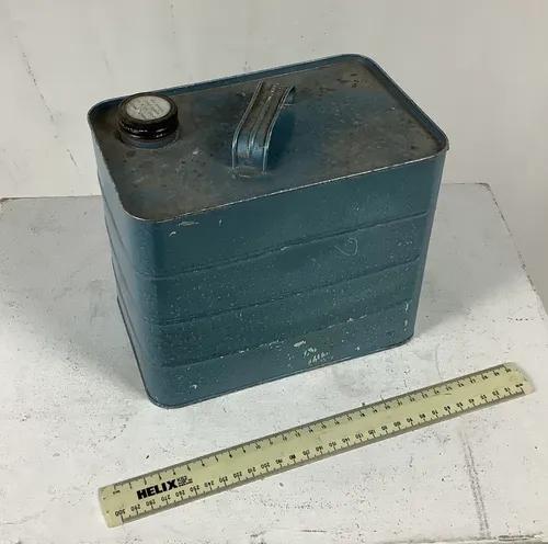 Blue Oil Can