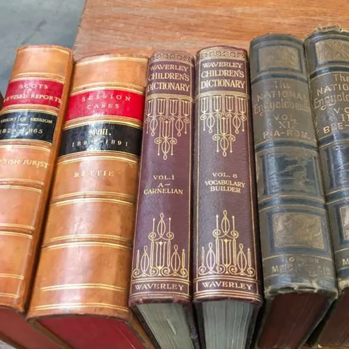 1 Foot of Period Mixed Subject / Colour Hardback Books