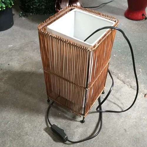 Bamboo Shade Table Lamp