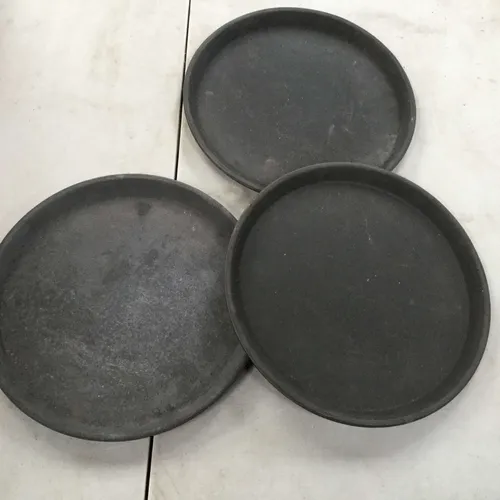Round non-slip bar trays
