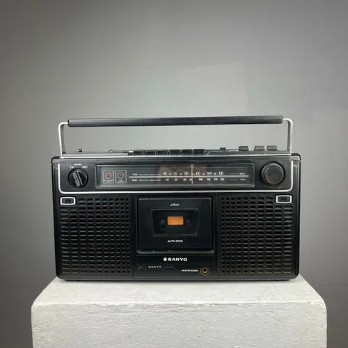 Sanyo Cassette Player and Radio