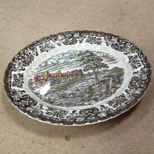 Decorative plate with castle design 