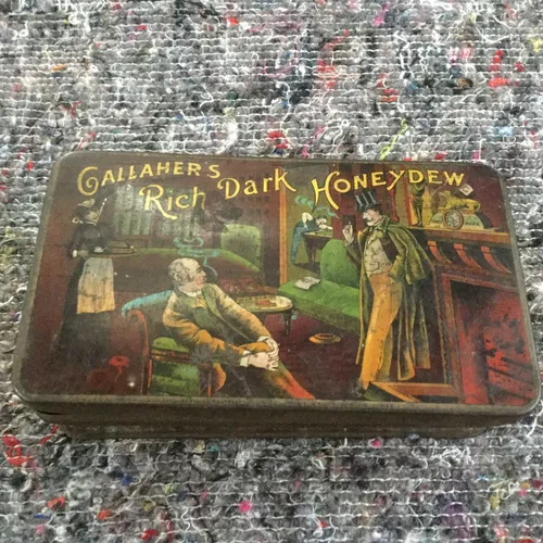 Period Gallaher’s Honeydew Tin Containing Domino Set