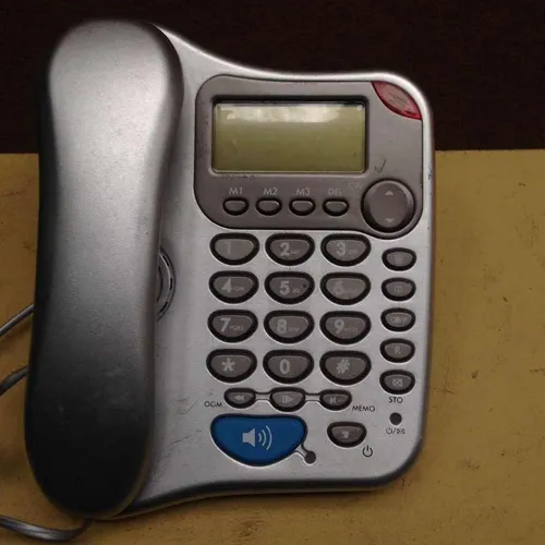 Binatone Lyris 710 grey / silver corded push button telephone