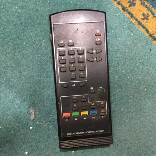 Digital remote control RC5527