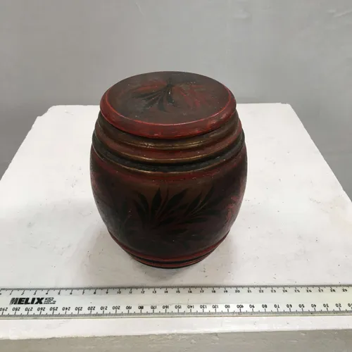 Period Red Maroon Leaf Print Jar