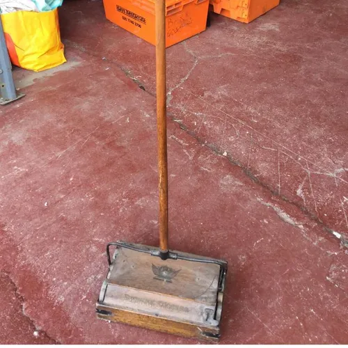 wood Ewbank Success carpet sweeper