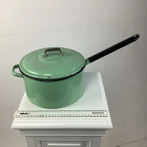 Green enamel pan with lid