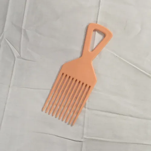 Peach Plastic Comb