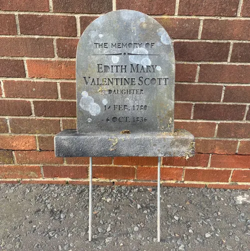 Curved small fake gravestone Edith Mary H50cm W48.5cm D15cm