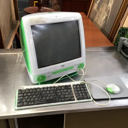 Apple iMac Green with Keyboard and Mouse