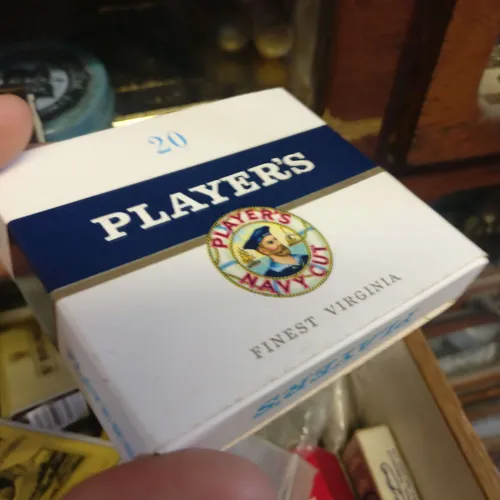 Player's Navy Cut Finest Virginia cigarette box