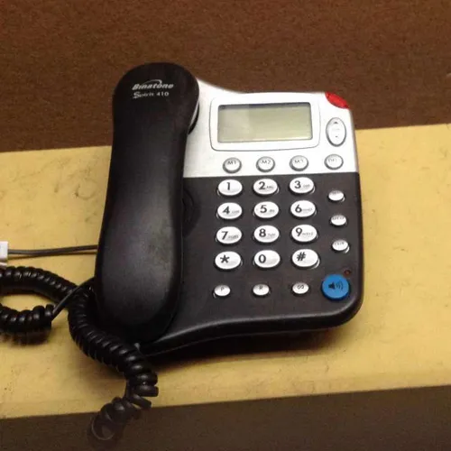 Binatone Spirit 410 black corded push button telephone