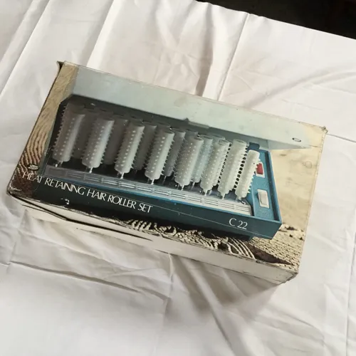 Period Boxed Boots Heat Retaining Hair Roller Set