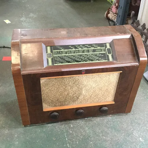 Period Philips Wood Case Radio