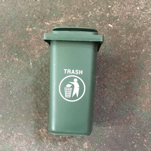 Mini Green Plastic Trash Bin Pen Pot Desk Tidy