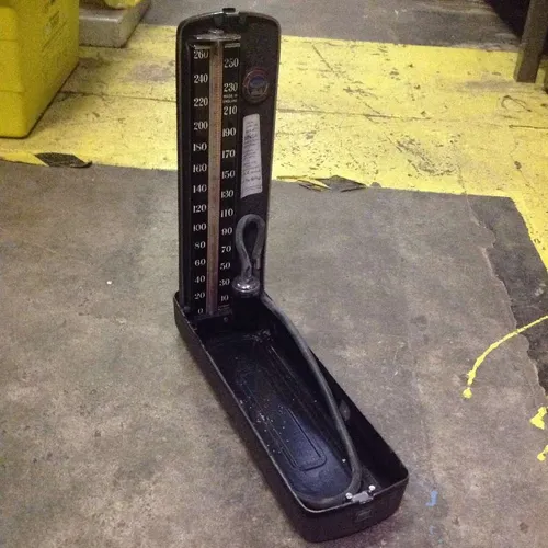 blood pressure sphygmomanometer