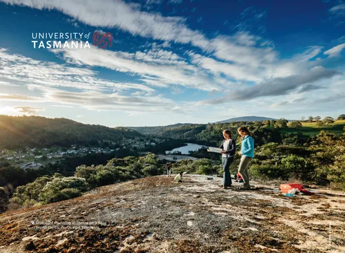 Derby - 3m media wall & frame