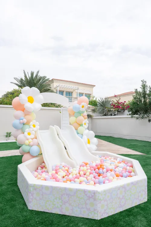 Octagon Ball Pit