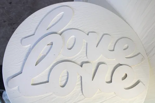 Thin Love Sign