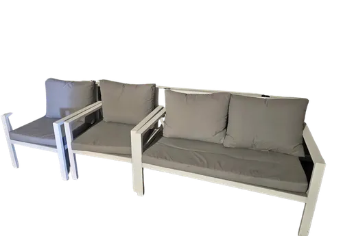 The Homestead Lounge
