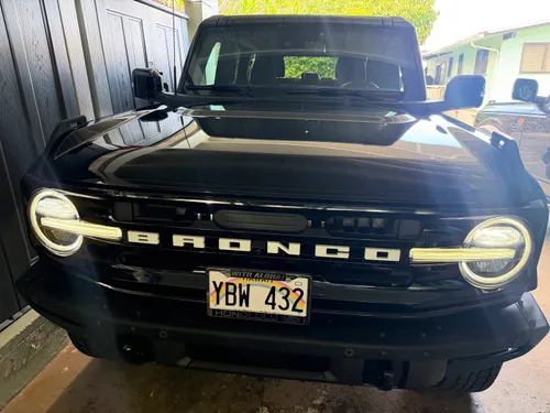 Black Bronco Hard Top Outer Banks Trim