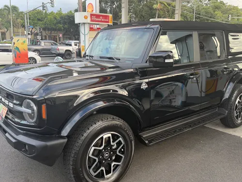 2025 Black Ford Bronco Outer Banks Soft Top