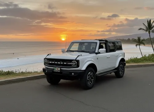 White Ford Bronco (Removable Hard-top)