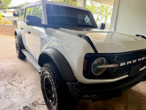 White Bronco Hard Top Wildtrak Trim
