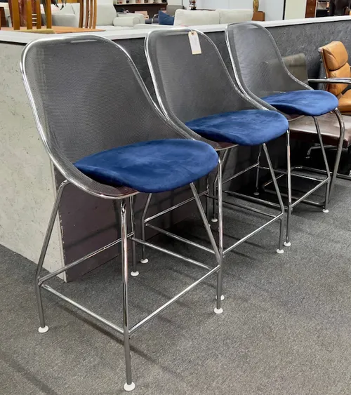 luta bar stool Antonio Citterio Bar stools for b &b Italia chrome with blue seat 3x