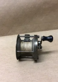 fishing line wheel vintage 