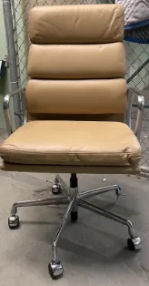 Eames soft pad executive chair leather camel 