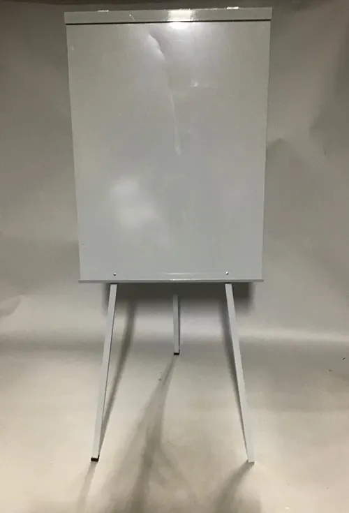 metal easel 