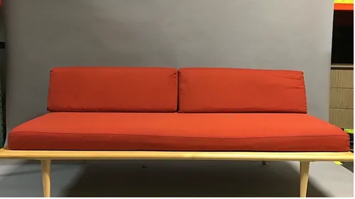 daybed/sofa   case study wood legs 75x33x28.5