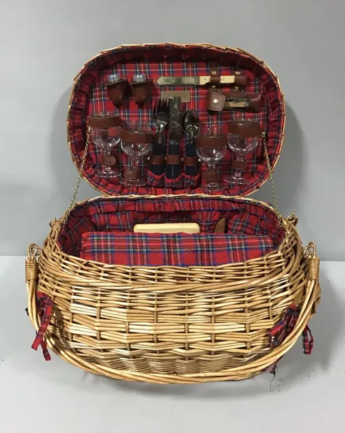 highlander picnic basket 