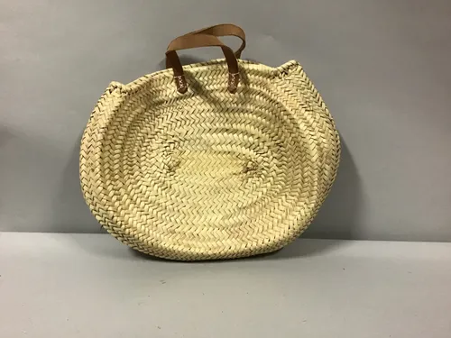 round purse basket with leather handles 