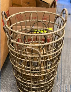 metal laundry basket 