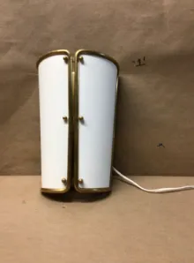 Hasting small tapering curved sconce brass edge